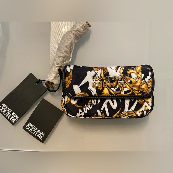 Versace Jeans Collection Black and Gold Crossbody Bag with Elegant Chain NWT - Picture 3 of 10